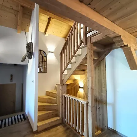 Kelly Chalet *
